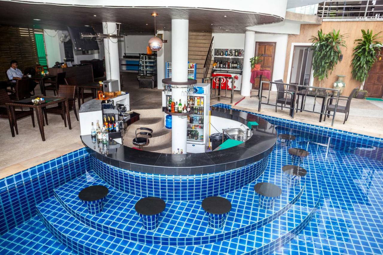 Wazza'S Patong Apartment, Smart Tv And Fast Wi-Fi Exterior photo